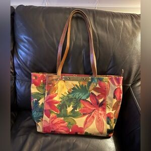Floral Patricia Nash tote